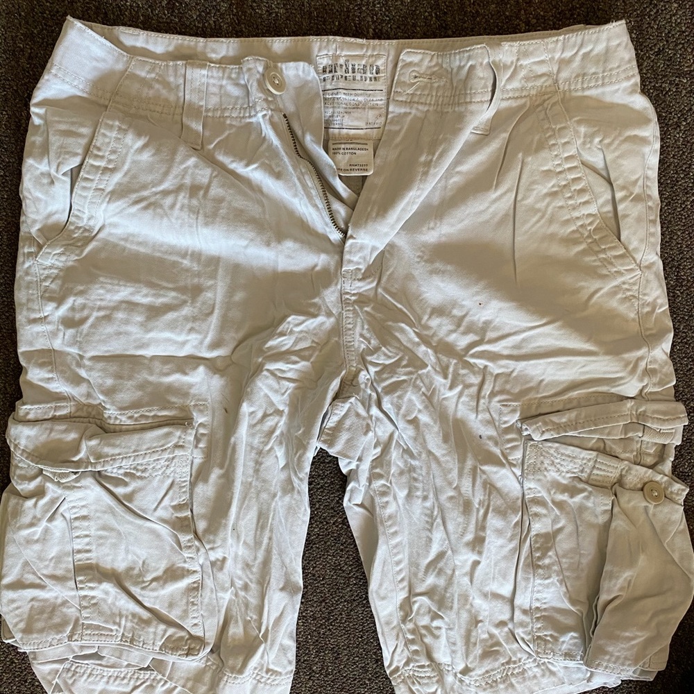 Men’s cargo shorts